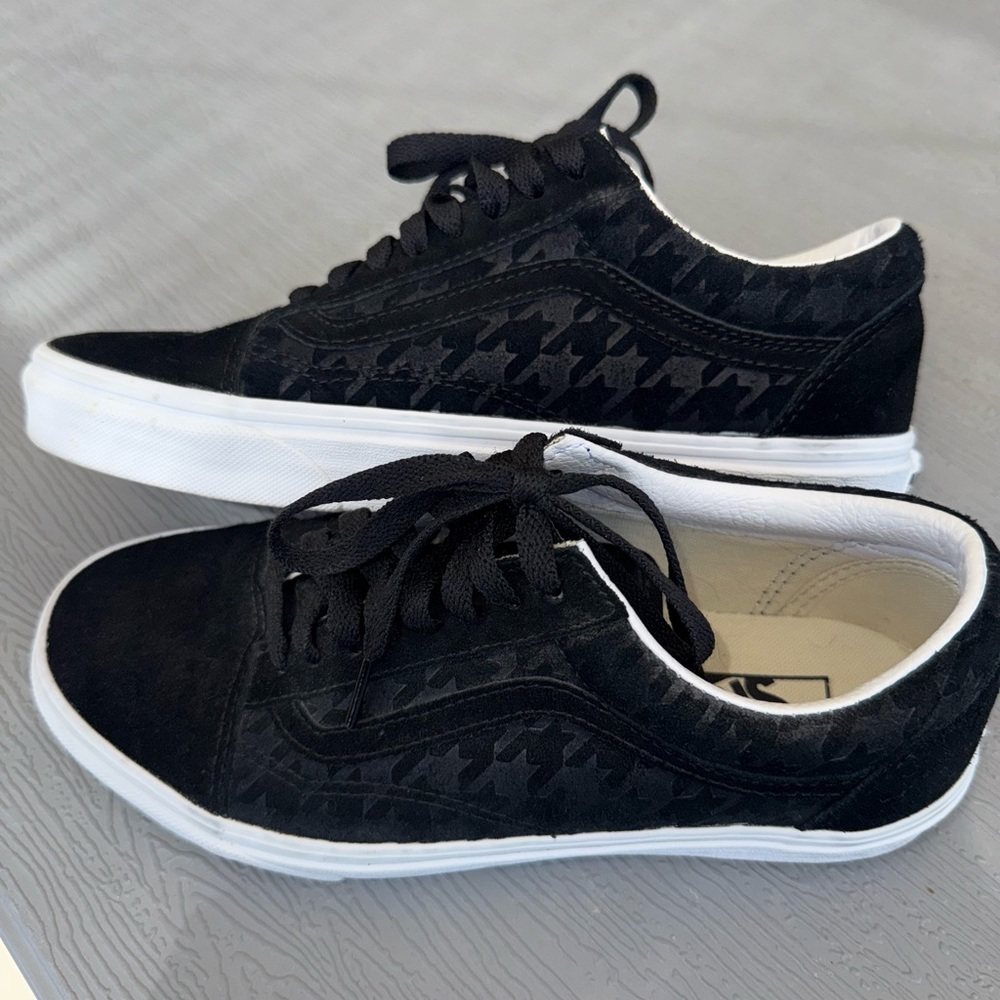 Vans Women's Black Houndstooth Sneakers